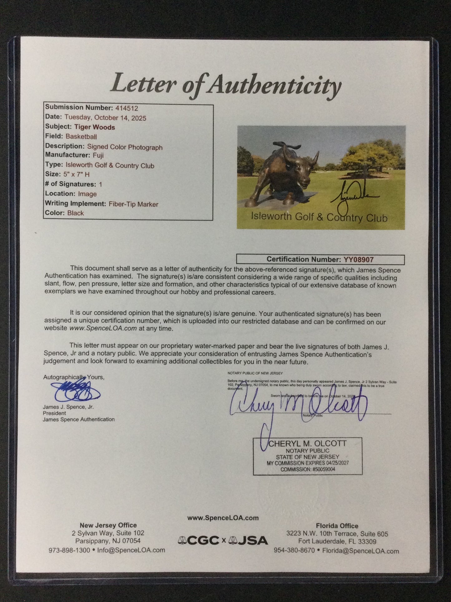 Tiger Woods SIGNED 5x7 Isleworth & Country Club Photo JSA LOA (Tiger's Home Course)