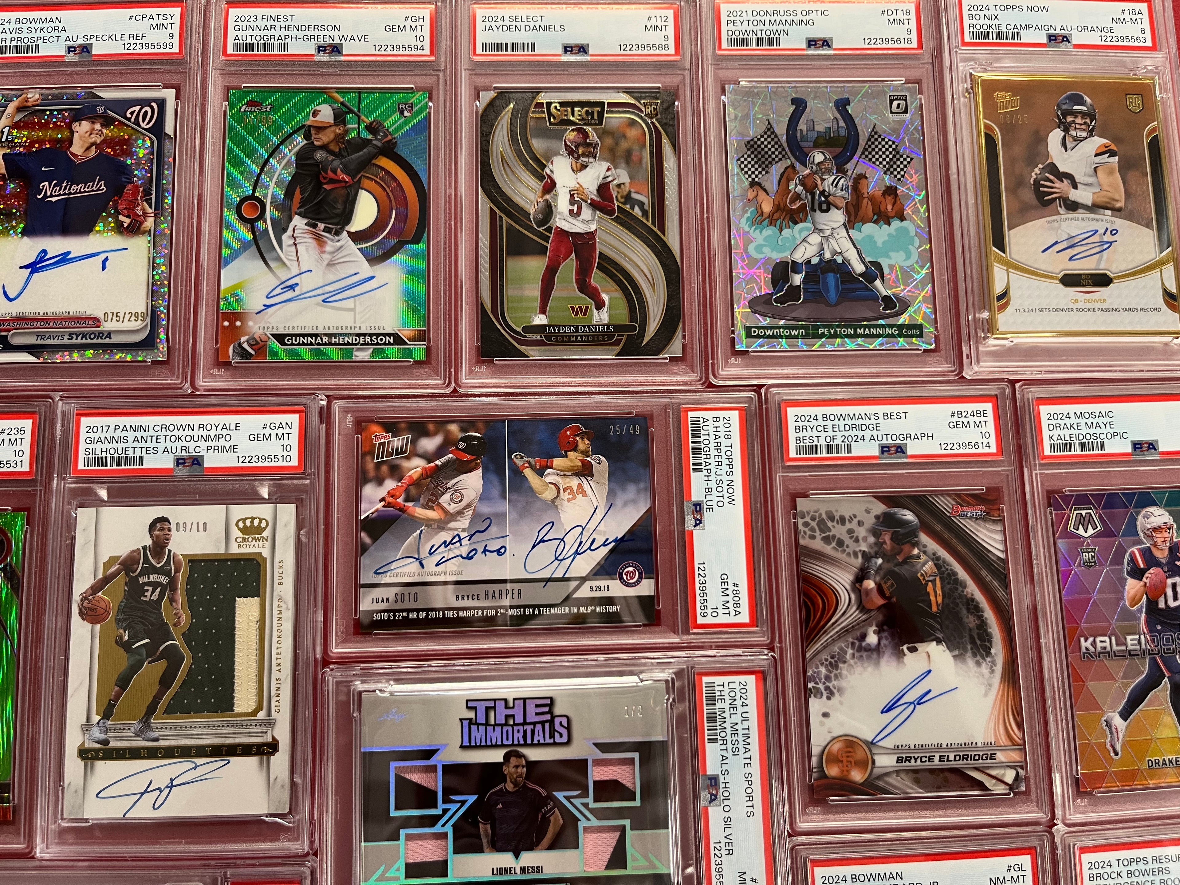 graded card collector SLAB ARMOR 4 Row Storage Box PSA Card Slab Case For Graded cards Holds 160+ Slabs Graded Card Case for PSA Slab Box Graded Card Storage Sports Baseball Card and loose cards in the same case Grading Collector's World