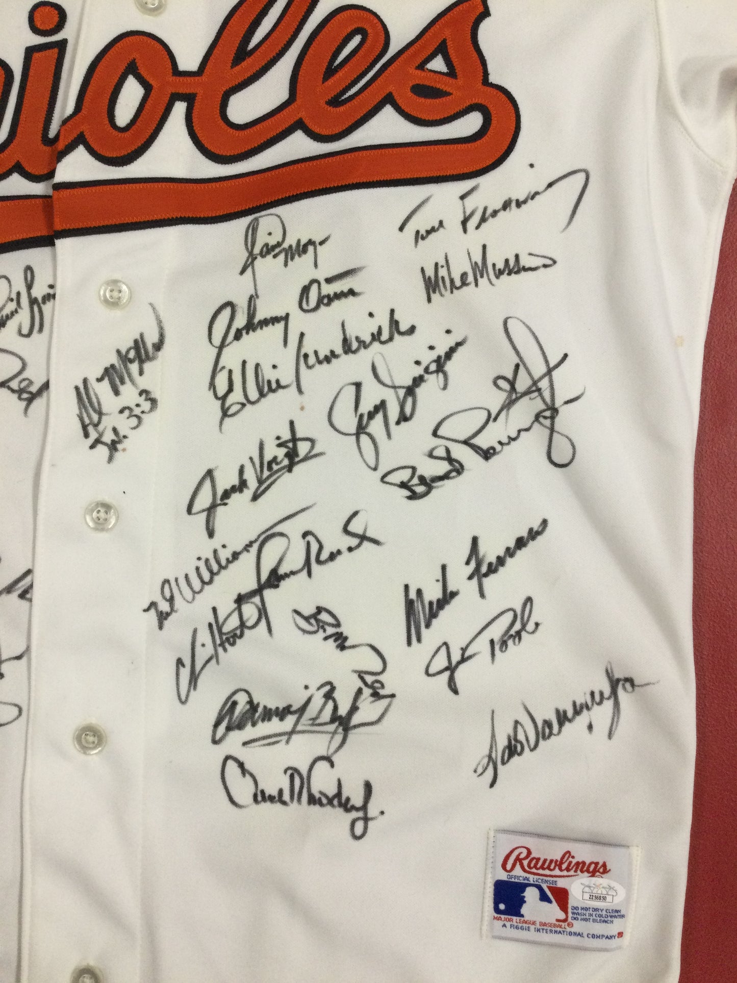Baltimore Orioles 1993 Team Signed Jersey 37 Autos! Cal Ripken Jr, Mussina, Fernado Valenzuela++