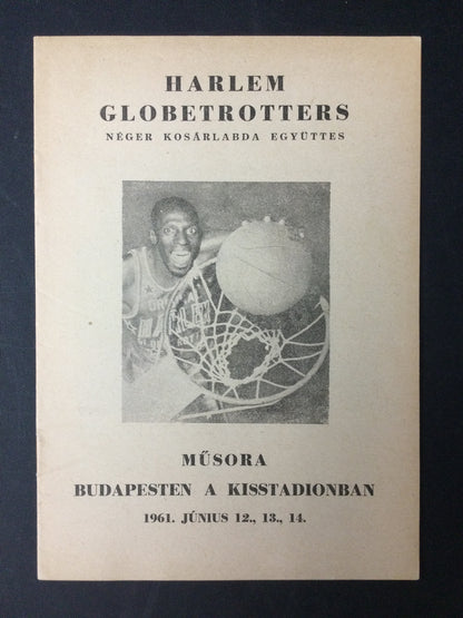 Harlem Globetrotters 1961 Hungarian Program Meadowlark Lemon Cover very Rare!
