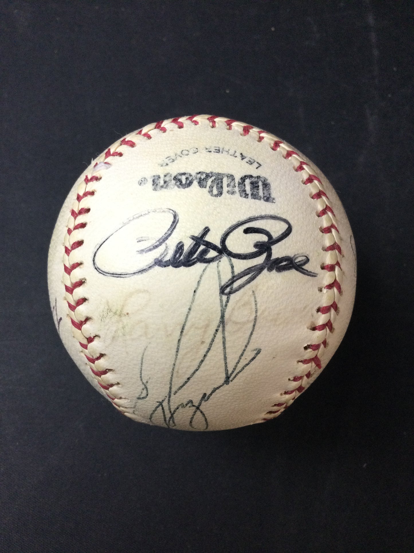 1981 Phillies Signed Baseball that includes Ernie Banks + Schmidt, Rose, Bowa, Luzinski JSA LOA