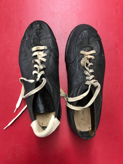 Jim "Catfish" Hunter Original Game Worn Cleats from the early 1970's