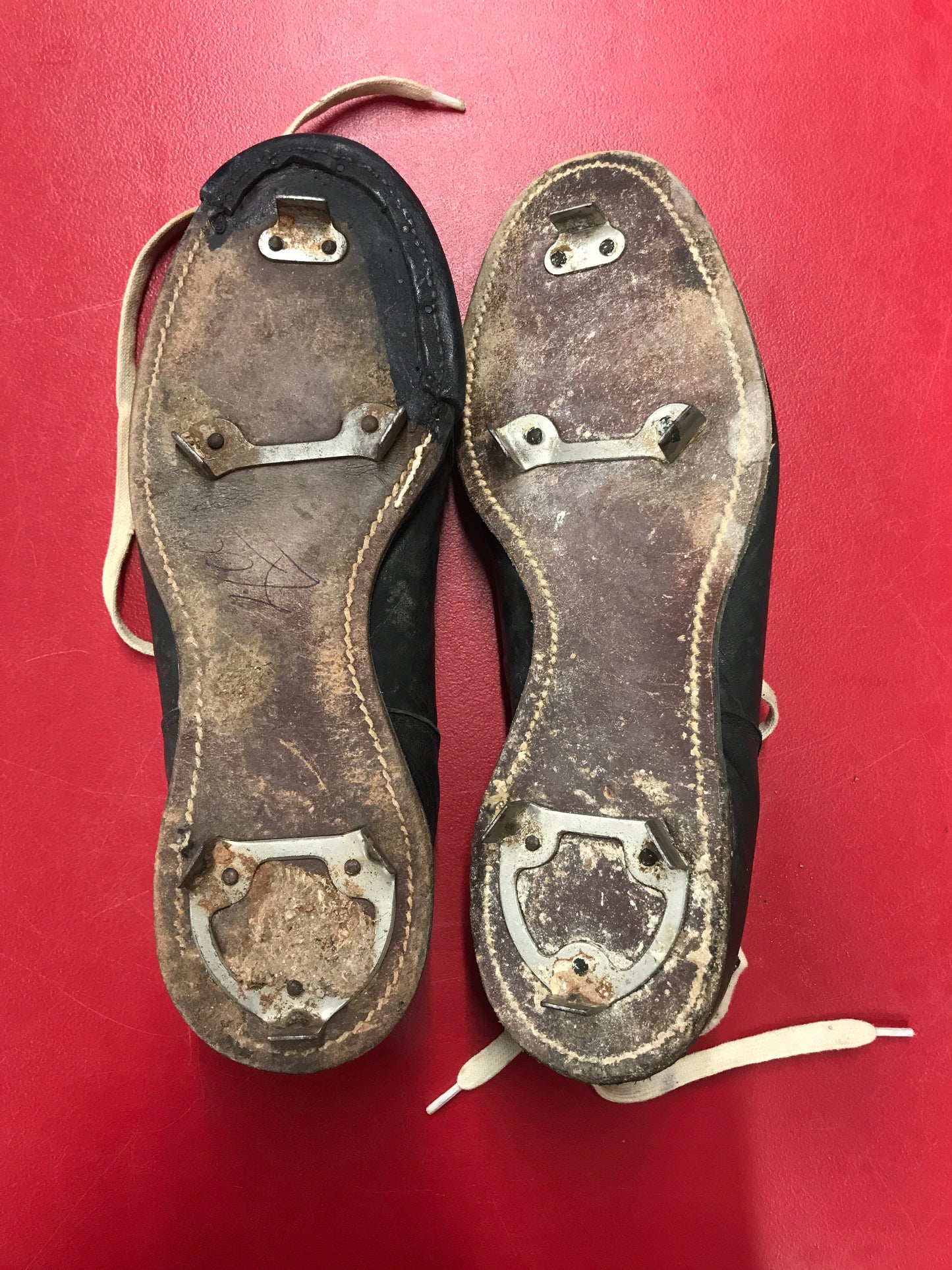 Jim "Catfish" Hunter Original Game Worn Cleats from the early 1970's