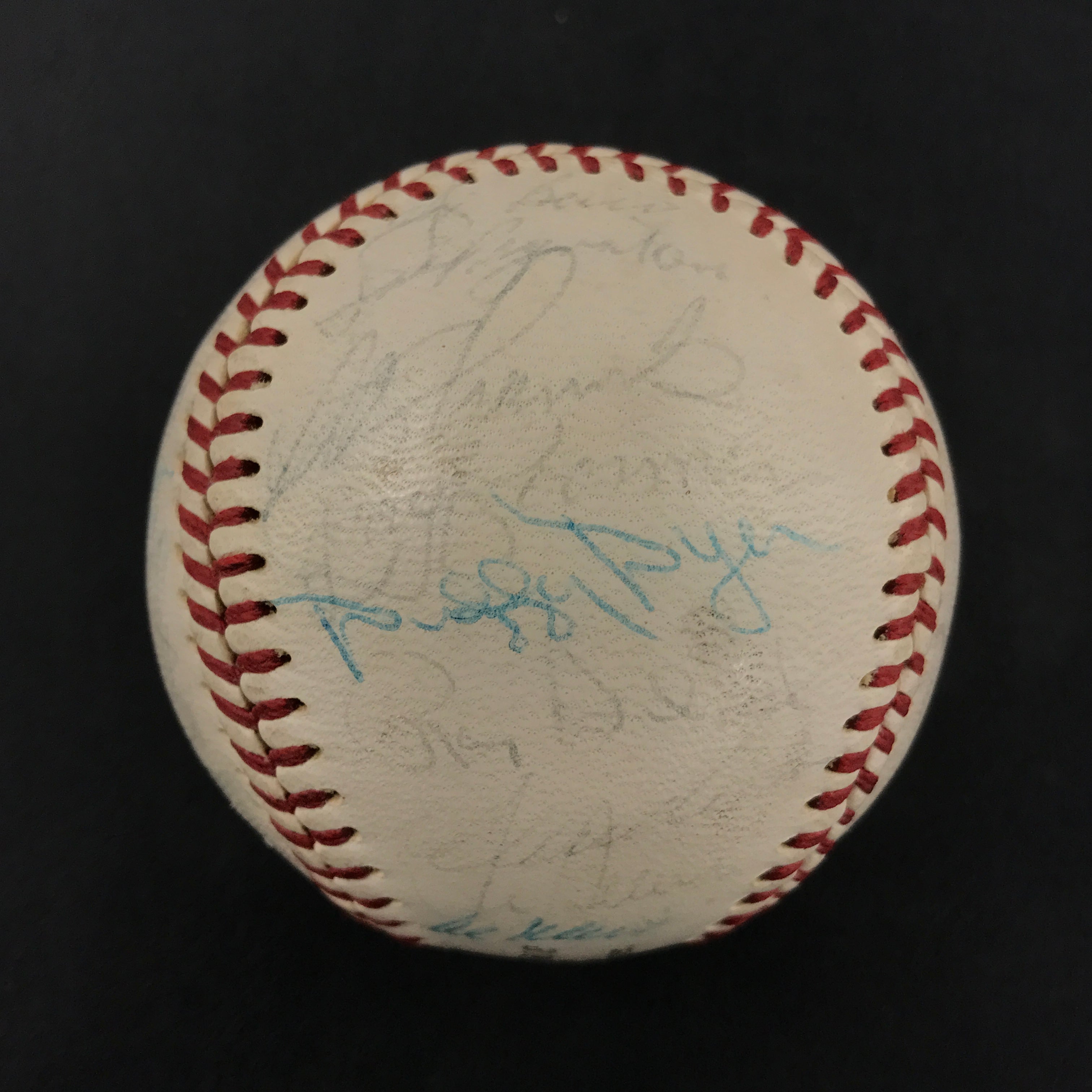 1969 New York Mets Team Signed Spalding Baseball Gil Hodges, Nolan