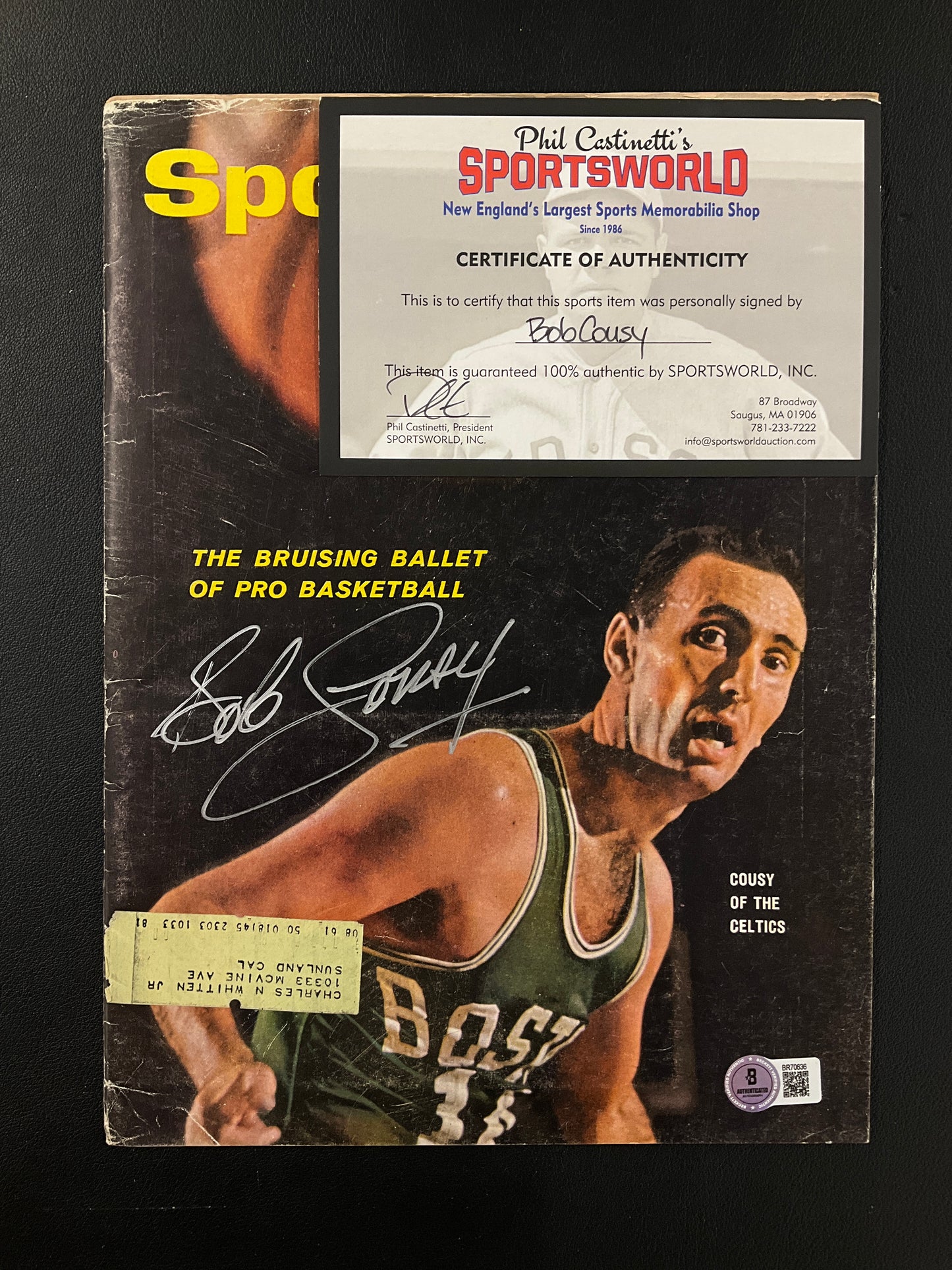 Bob Cousy Signed Sports Illustrated NBA Beckett Certified Auto Boston Celtics 1961