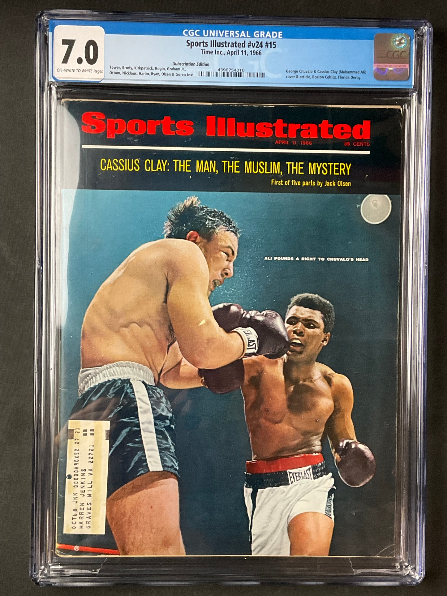 Cassius Clay 1966 Sports Illustrated CGC 7.0 Graded Magazine, Last SI before name change