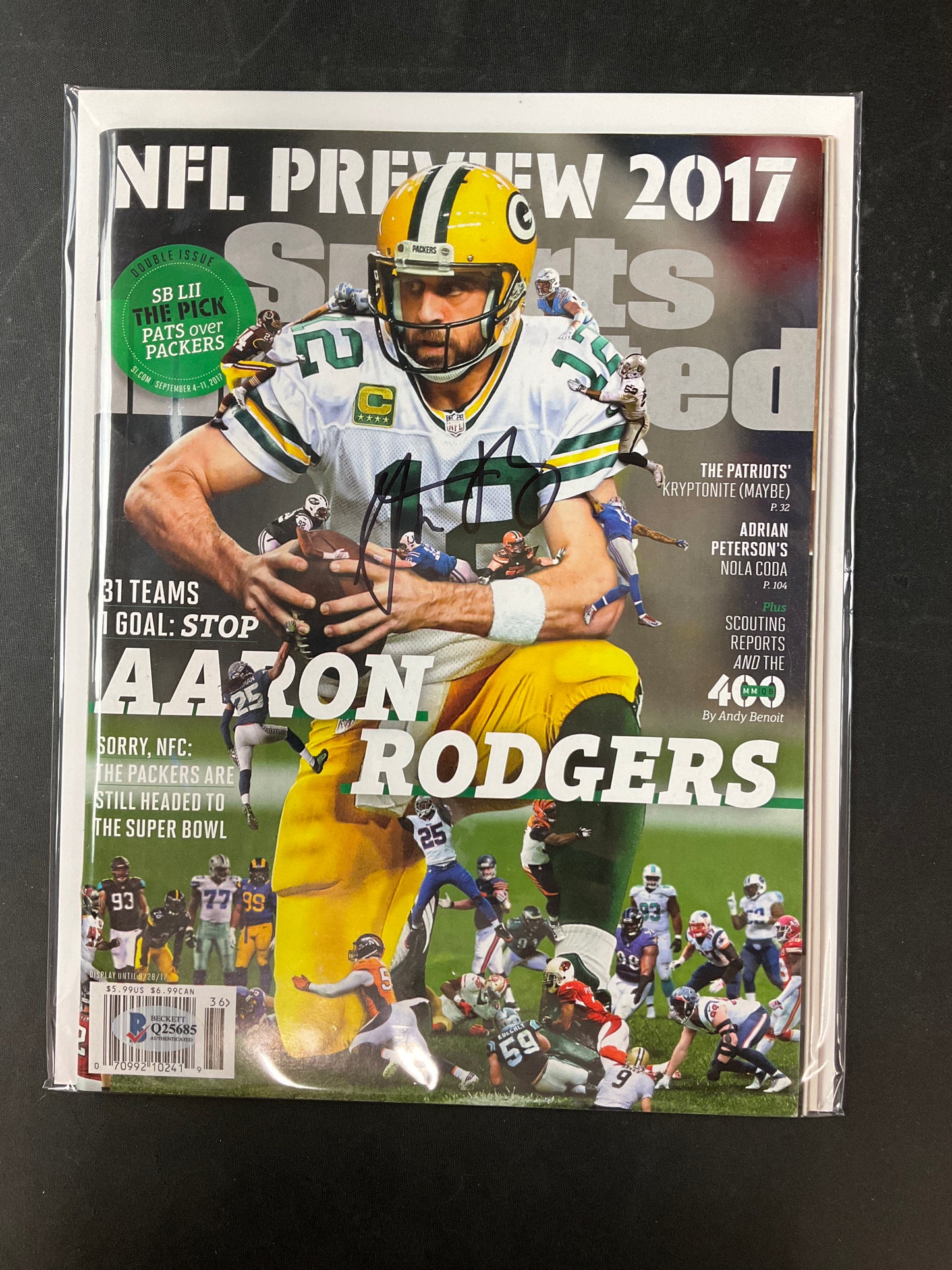 Aaron Rodgers Signed Sports Illustrated NFL Beckett Certified Auto Green Bay Packers