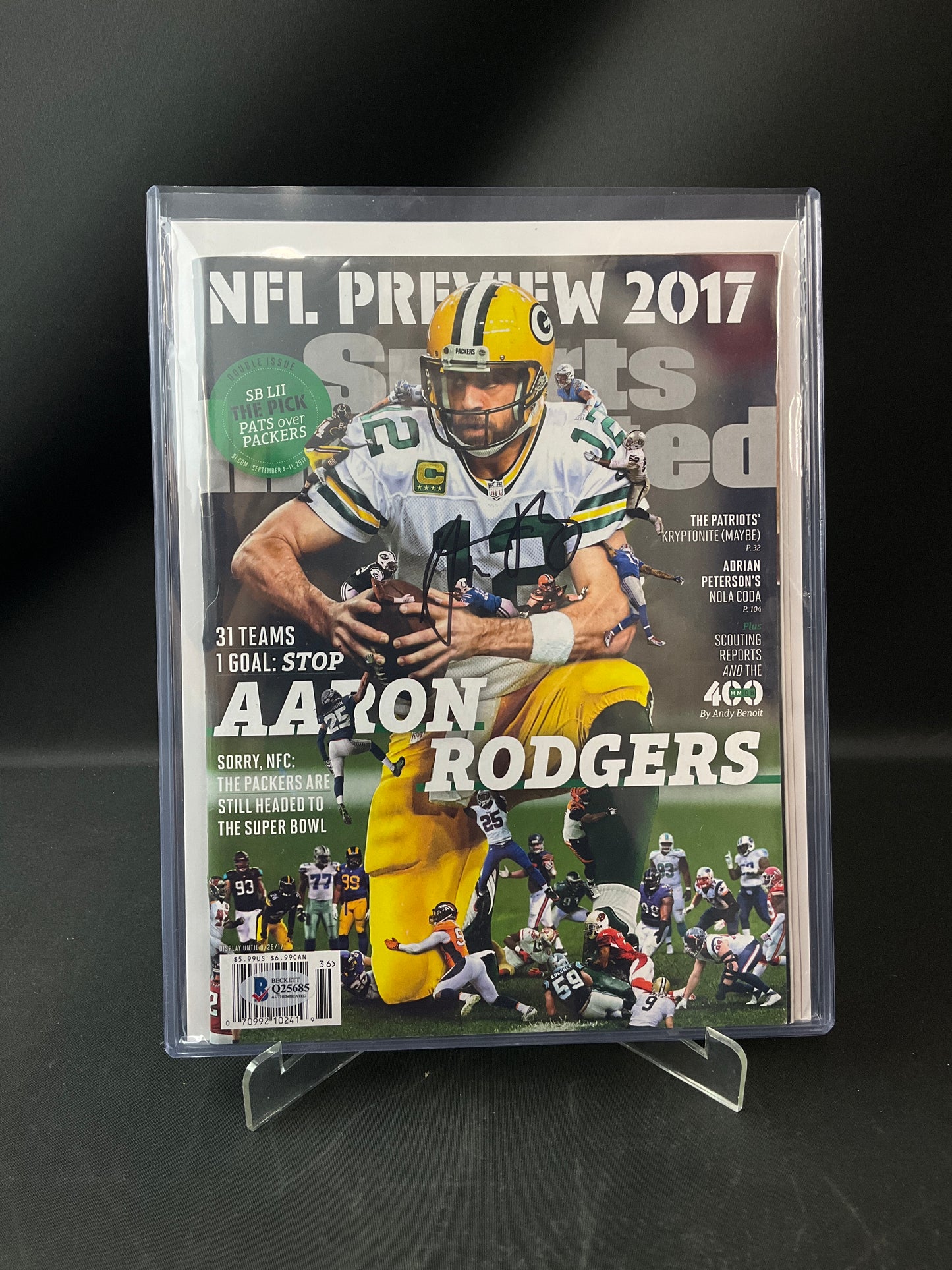 Aaron Rodgers Signed Sports Illustrated NFL Beckett Certified Auto Green Bay Packers