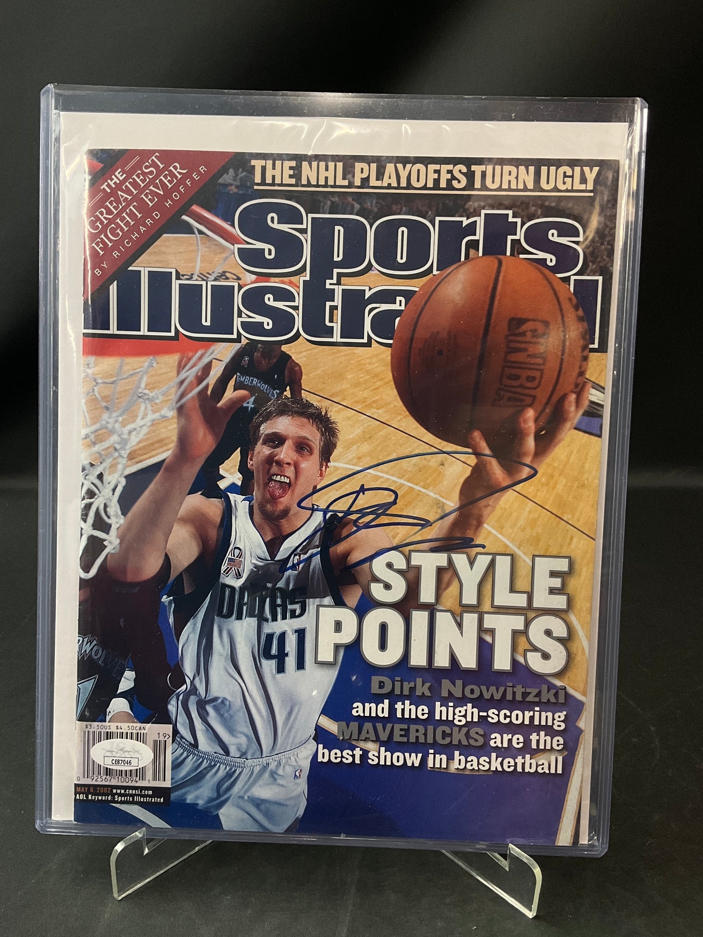 Dirk Nowitzki Signed Sports Illustrated NBA JSA Certified Auto Dallas Mavericks