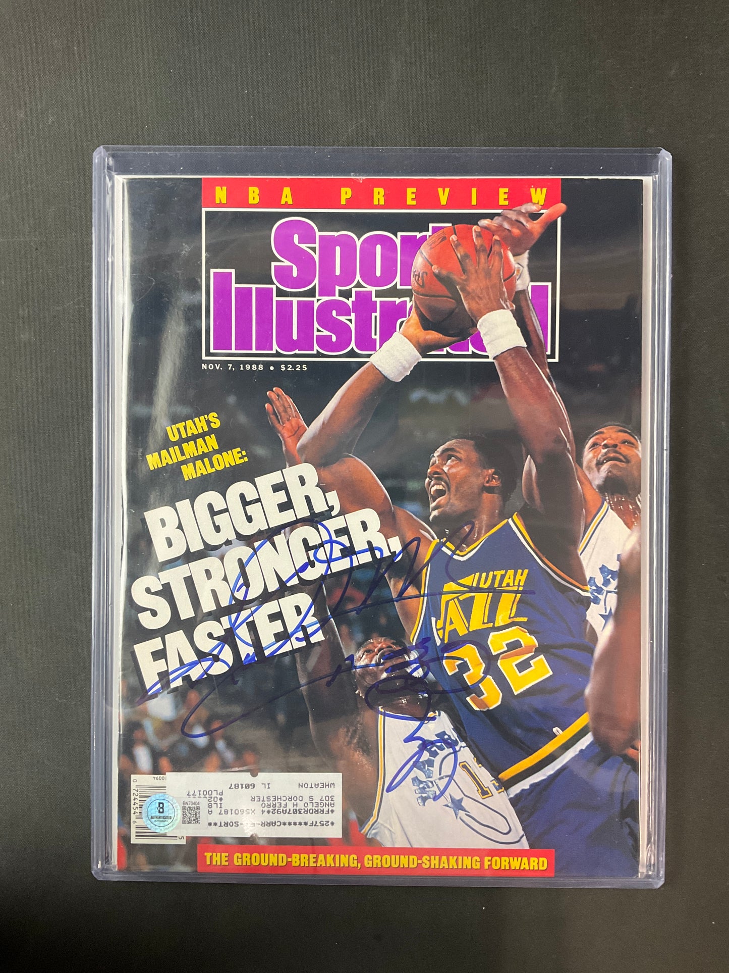 Karl Malone Sports Illustrated NBA Beckett Certified Auto Utah Jazz 1988