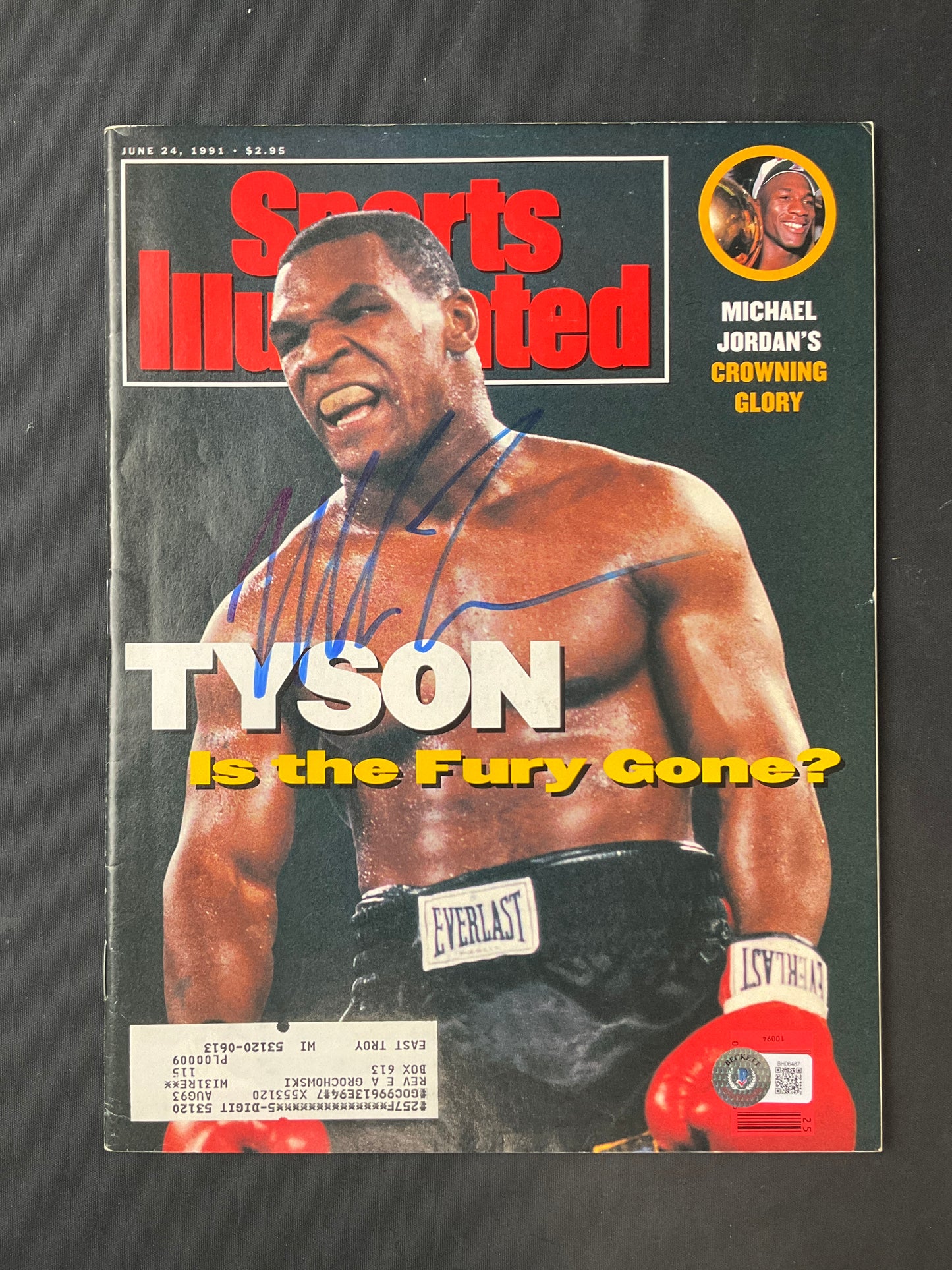 Mike Tyson Signed Sports Illustrated Boxing Beckett Certified Auto 1991