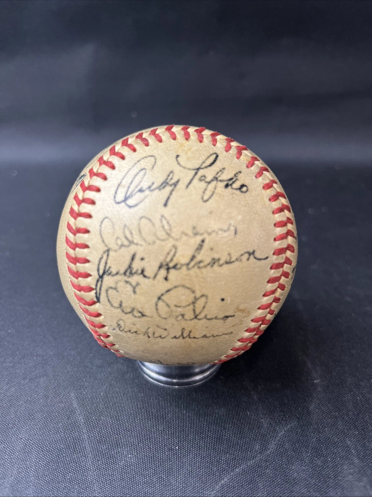 1951 Brooklyn Dodgers Team Signed Ball / Smoltz/Frank Robinson